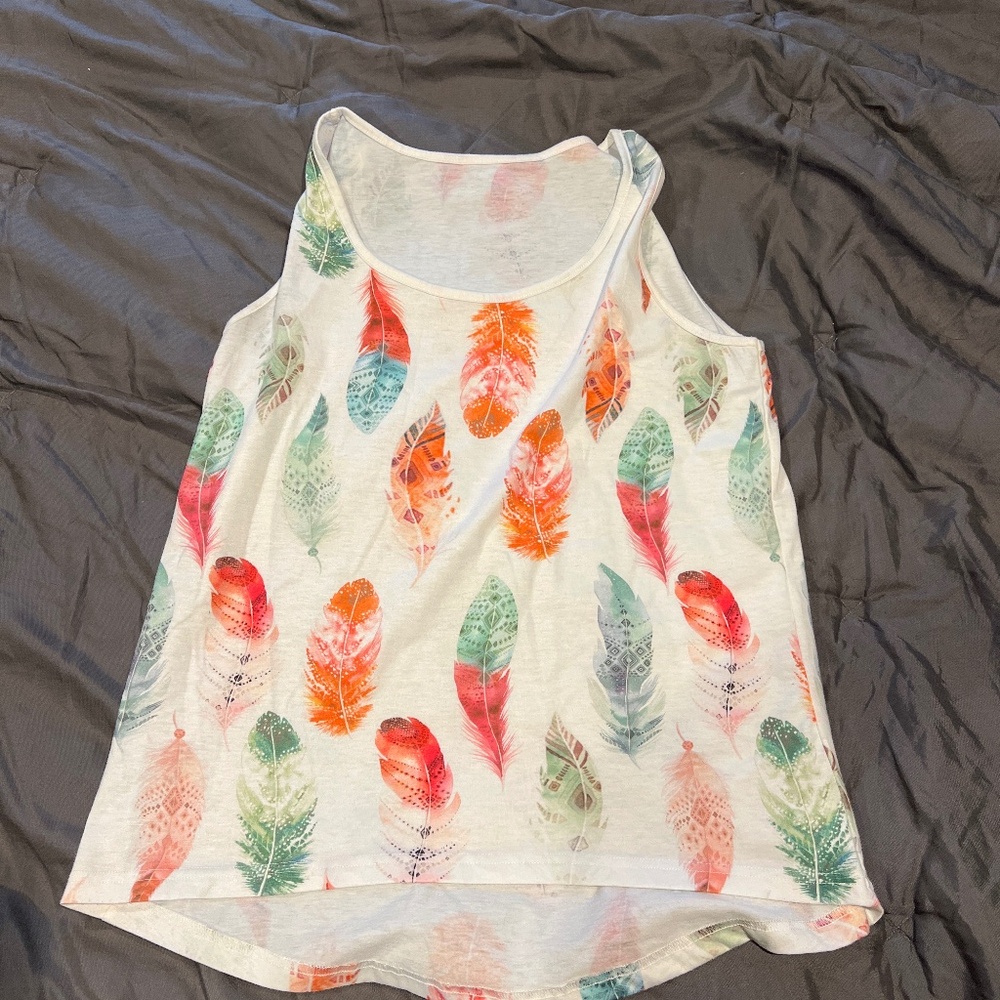 Loose feather tank